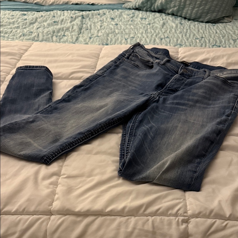 Express Denim High Rise Leggings Jeans.